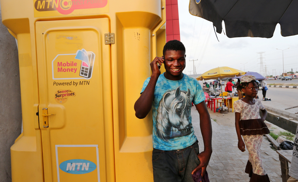 RECHARGE YOUR MTN CARD ON A SMALL PHONE