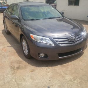 used neat Toyota camry 2010