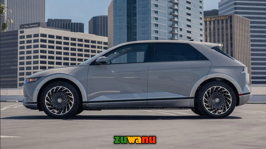 2023 Hyundai Ioniq 5 side view