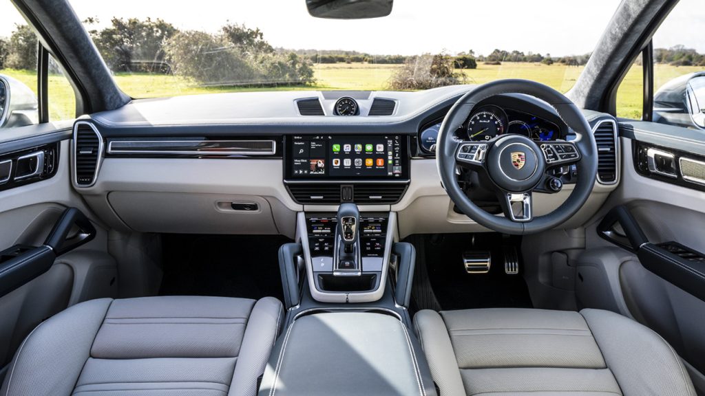  2020 Porsche Cayenne. interior