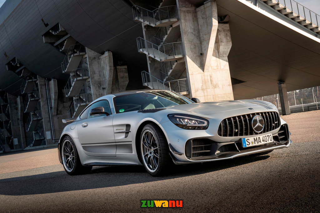 Top 10 Most Expensive Cars with Poor Resale Value: Pros, Cons, and Reasons for Depreciation 3 Mercedes-AMG GT R