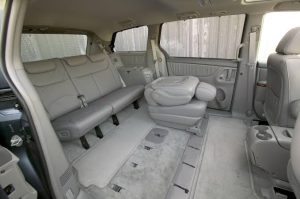 2010 Toyota sienna interior and space