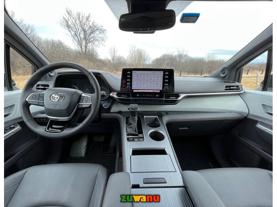 Toyota Sienna interior 