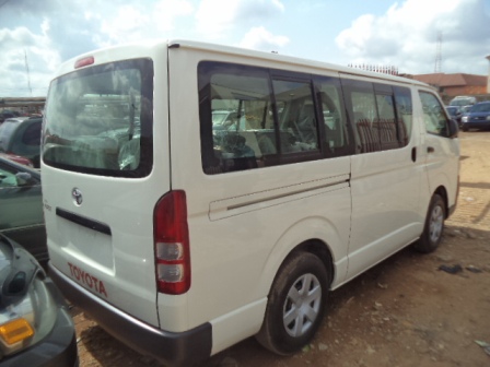 2010 Toyota hice bus 🚌 for sale
