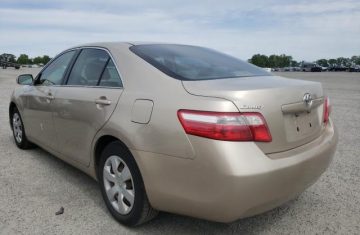 2007-TOYOTA-CAMRY-CE-4f3