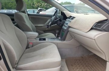 2007-TOYOTA-CAMRY-CE-4f5