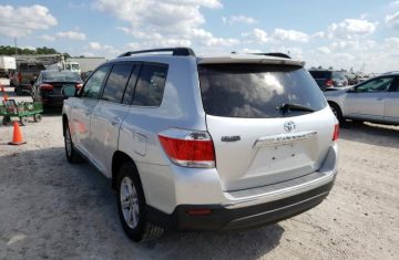 2011-TOYOTA-HIGHLANDER-BASE-02c856d8-934c-4115-89ae-987eb40c95cb