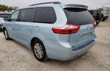 2015-TOYOTA-SIENNA-XLE_-2562360f-9cc7-484a-9919-a439e84c699a