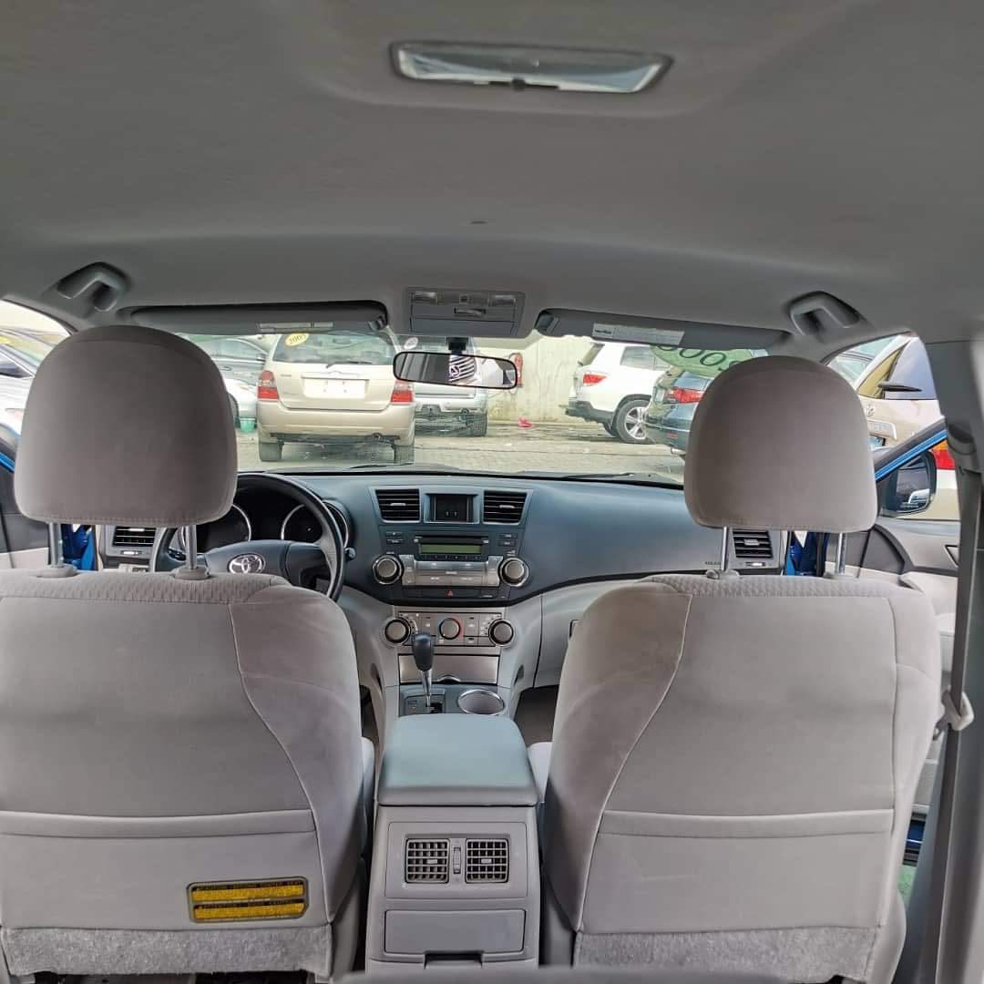 2010 Toyota Highlander Blue For NGN2.5M