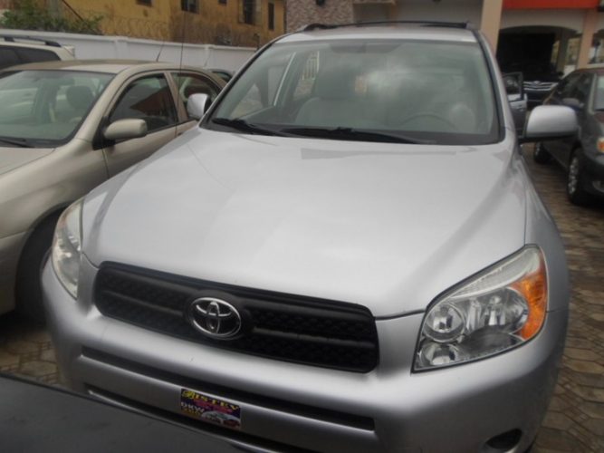 2006 Tokunbo Toyota Rav4 for sale in Port Harcourt