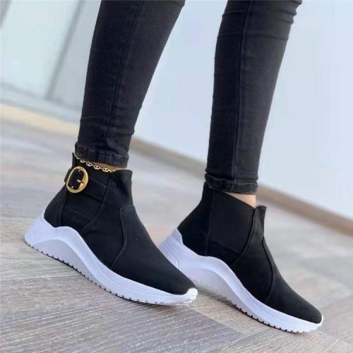 Extraordinary Puma sneakers for women