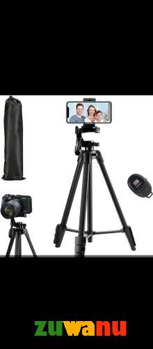 Deluxe lightweight video and photo tripod