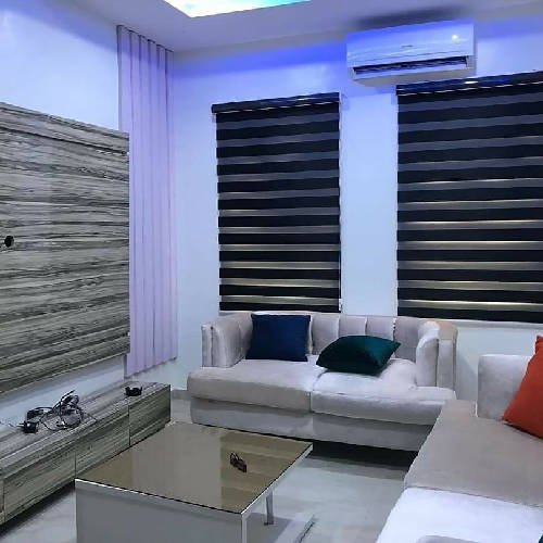 Window blinds for sitting room