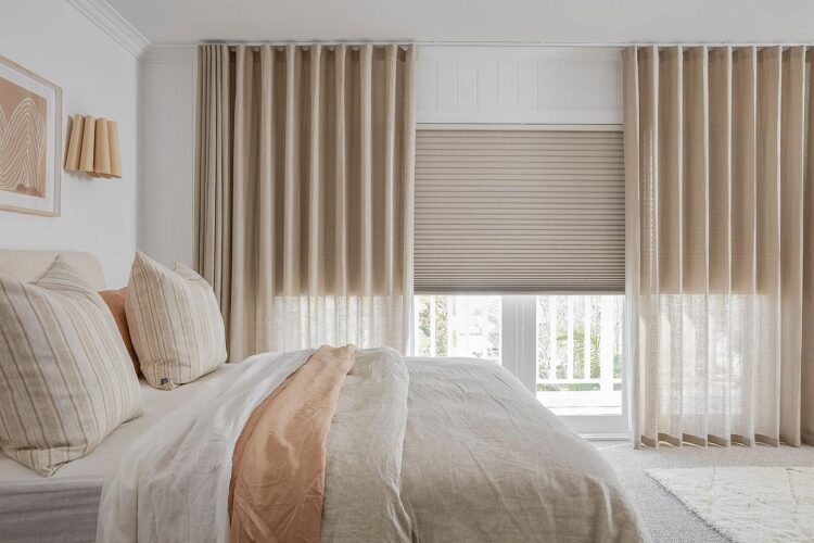 Curtains and blinds vendor