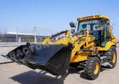Massive 3CX Backhoe Loader