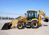 Massive 3CX Backhoe Loader