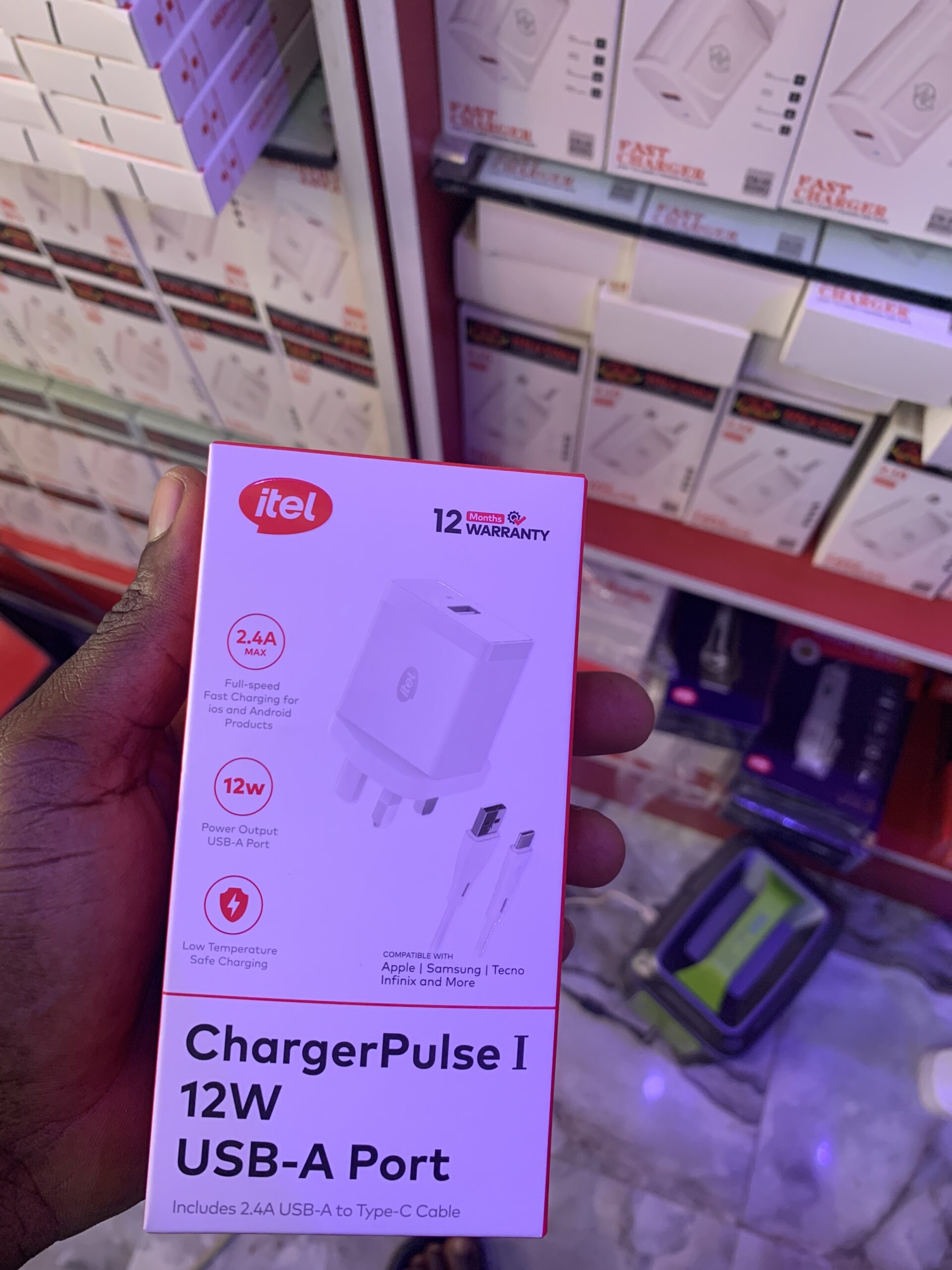 Itel 2.4a 12w usb and type c charger
