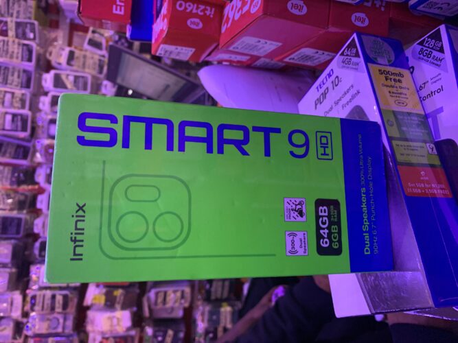 INFINIX smart 9 64gb rom 6gb Ram