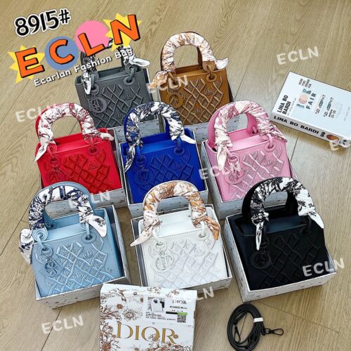 Lady’s hand bags latest designs
