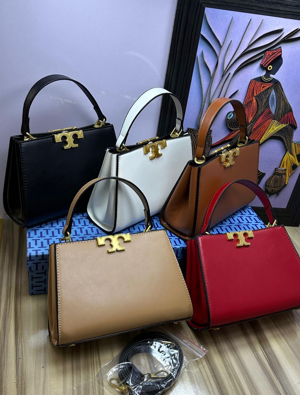 Lady’s hand bags latest designs