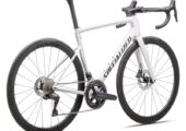 2025 Specialized Tarmac SL8 Expert Ultegra Di2 Road Bike (CENTRACYCLES)