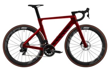 2025-canyon-aeroad-cf-slx-8-axs-road-bike-1