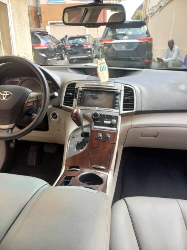 2010 TOYOTA VENZA AWD FULL OPTION