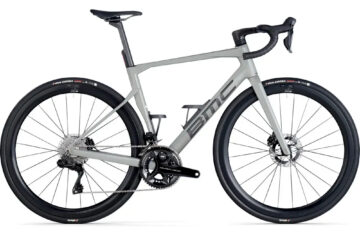 2026-bmc-roadmachine-01-two-1-1000×1000-1
