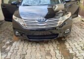 2010 TOYOTA VENZA AWD FULL OPTION