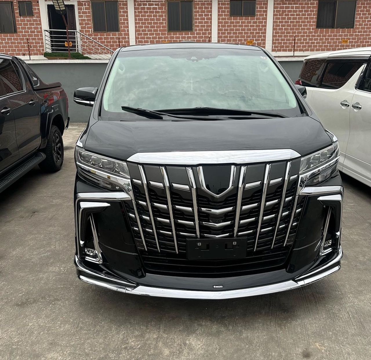 FOREIGN USED 2020 TOYOTA ALPHARD LUXURY EDITION FULL OPTION