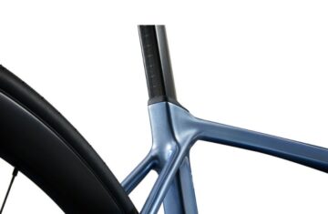 2025-Giant-TCR-Advanced-0-Di2-Road-Bike-1