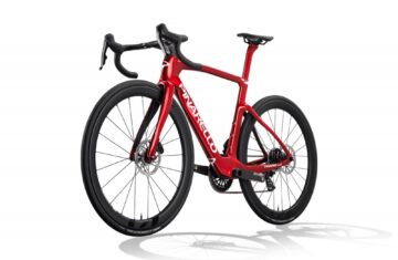 2026-pinarello-f7-sram-force-axs-carbon-competition-road-bike-02