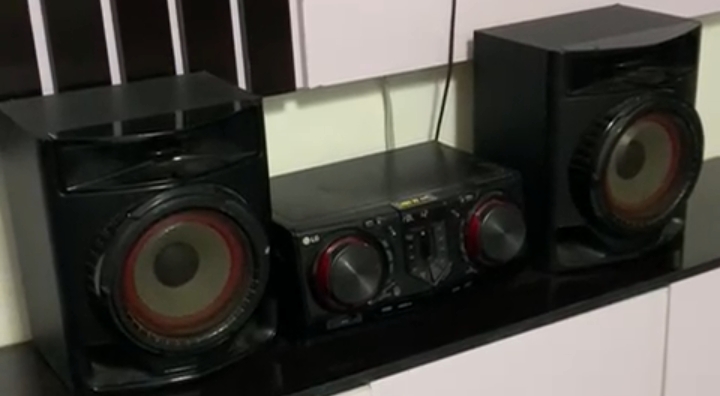 LG XBOOM 480W home theater