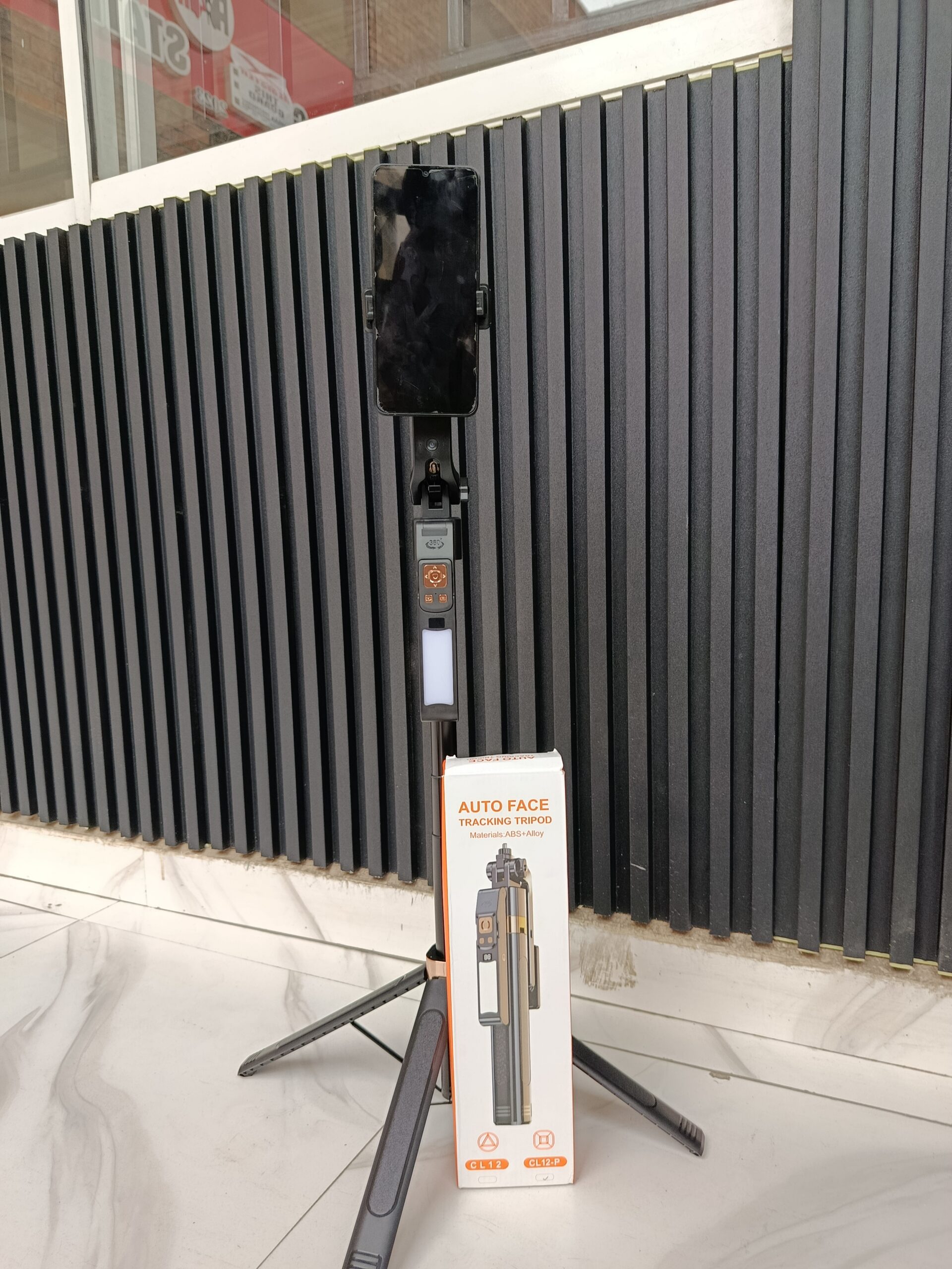 CL12 AI Tracking Tripod