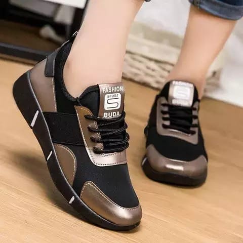 Zuwanu buy and sell in Nigeria 10 ladies-sneakers-in-lagos