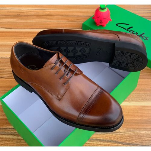 Quality footwear low price