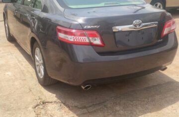 neat-Toyota-camry-2010-back