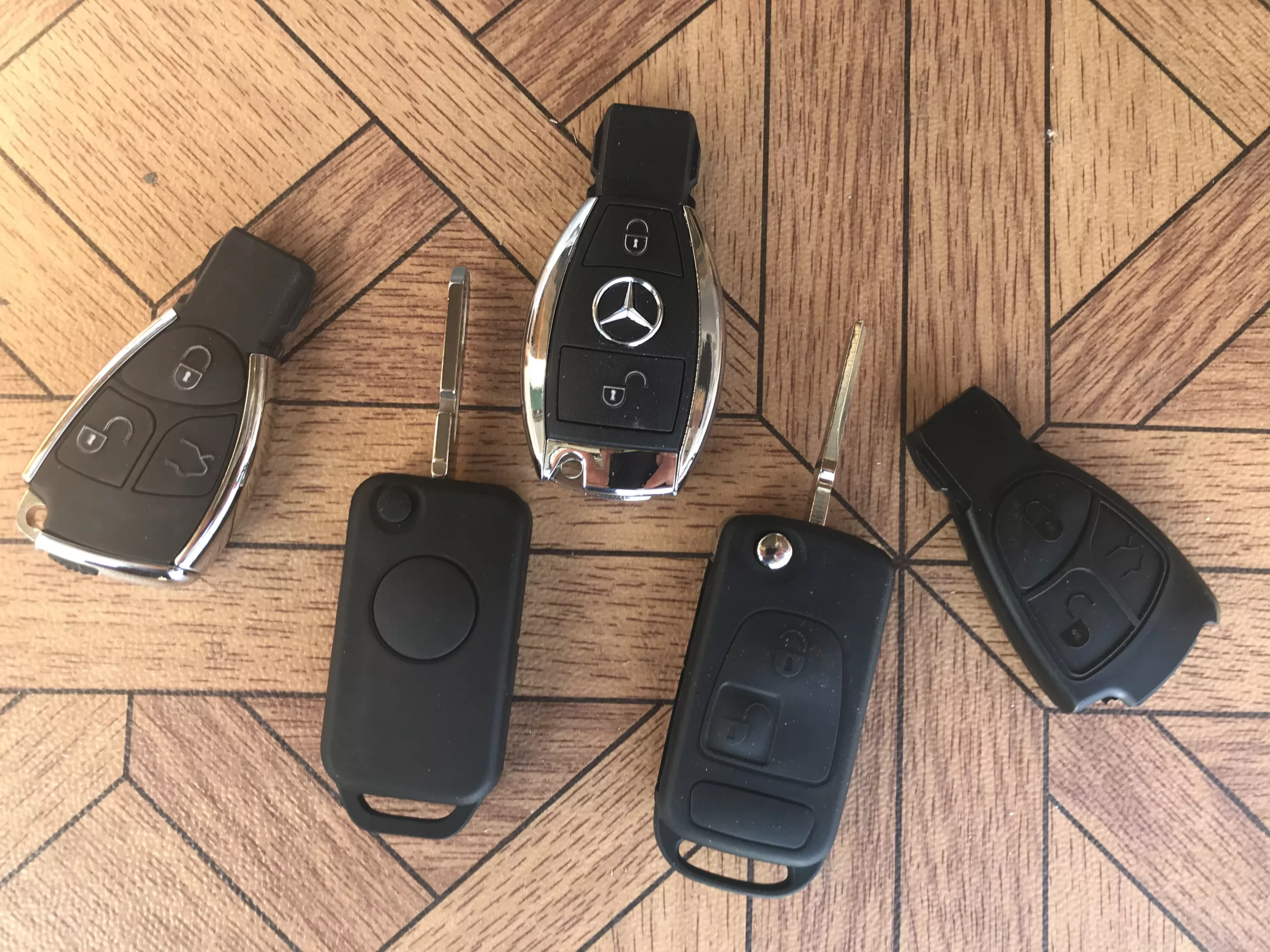 Mercedes keys