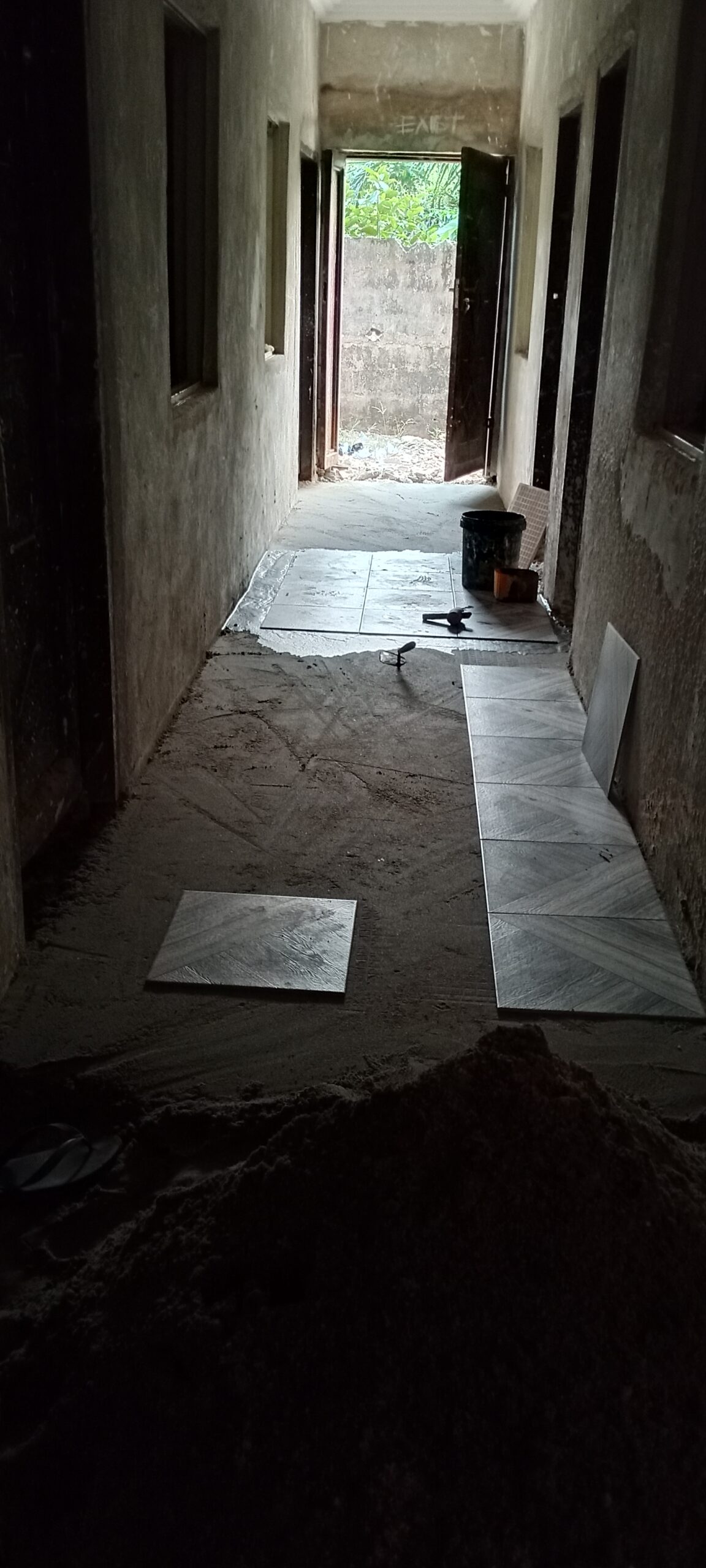 Professional floor and wall tiler in orlu
