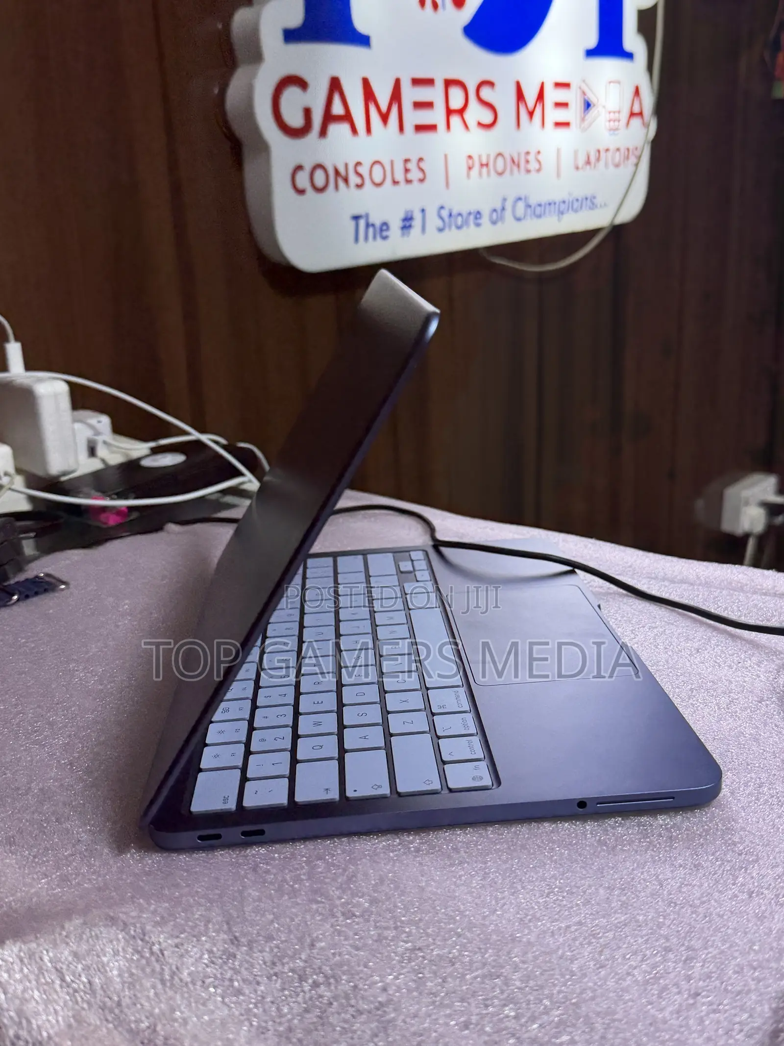 Laptop Apple MacBook Neo 2026 8GB Apple M1 SSD 512GB