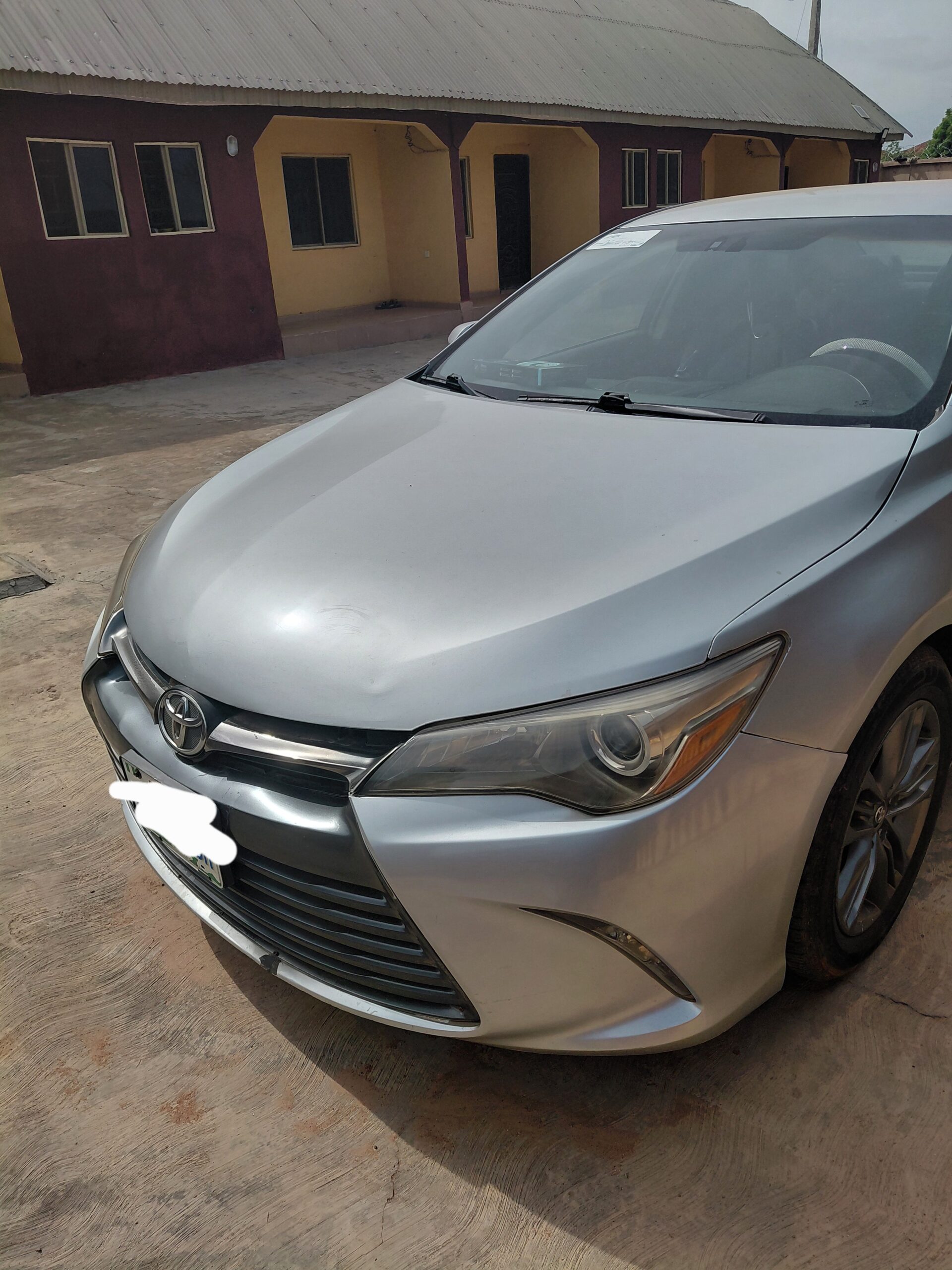 TOYOTA CAMRY SE 2016