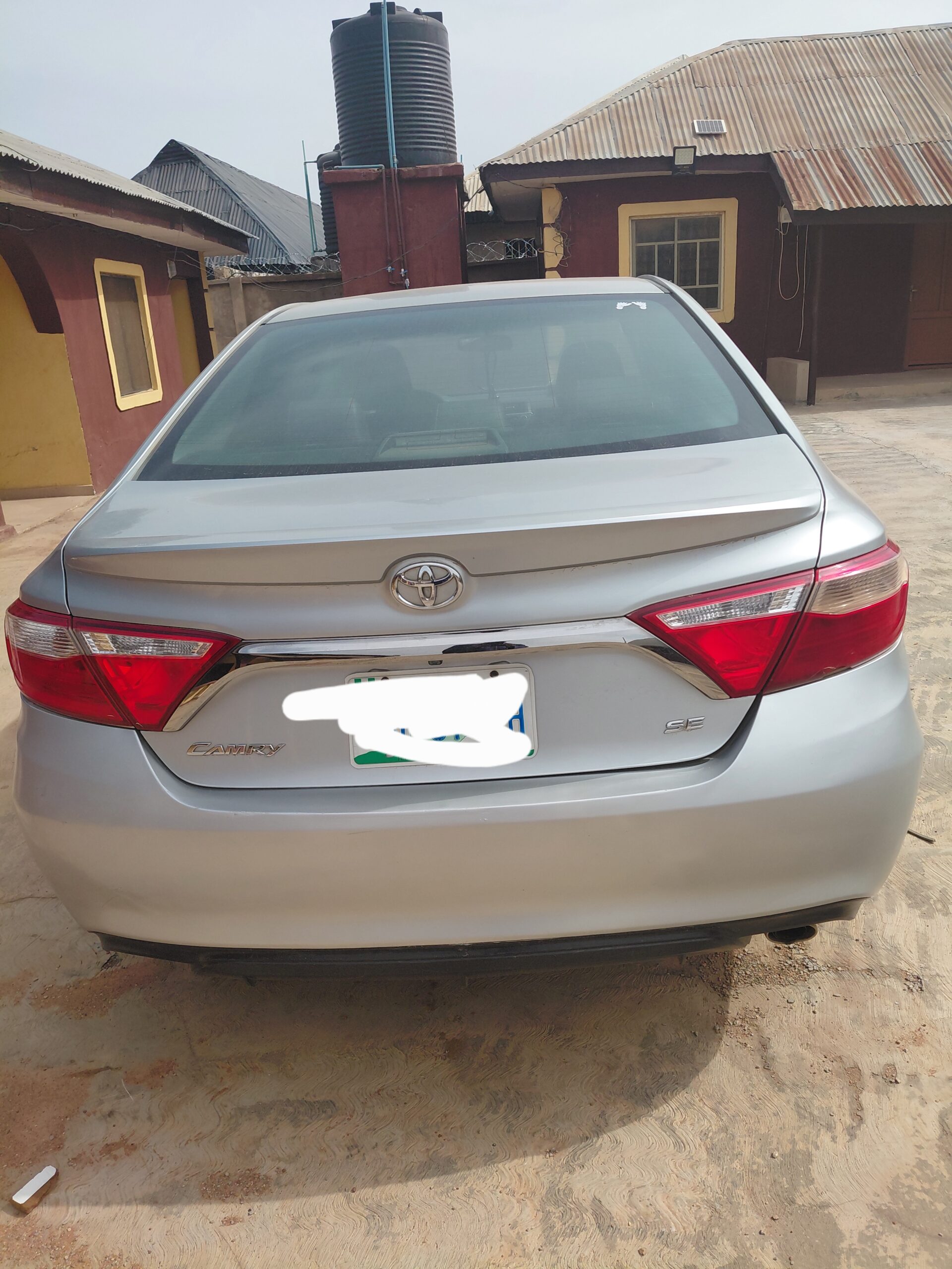 TOYOTA CAMRY SE 2016
